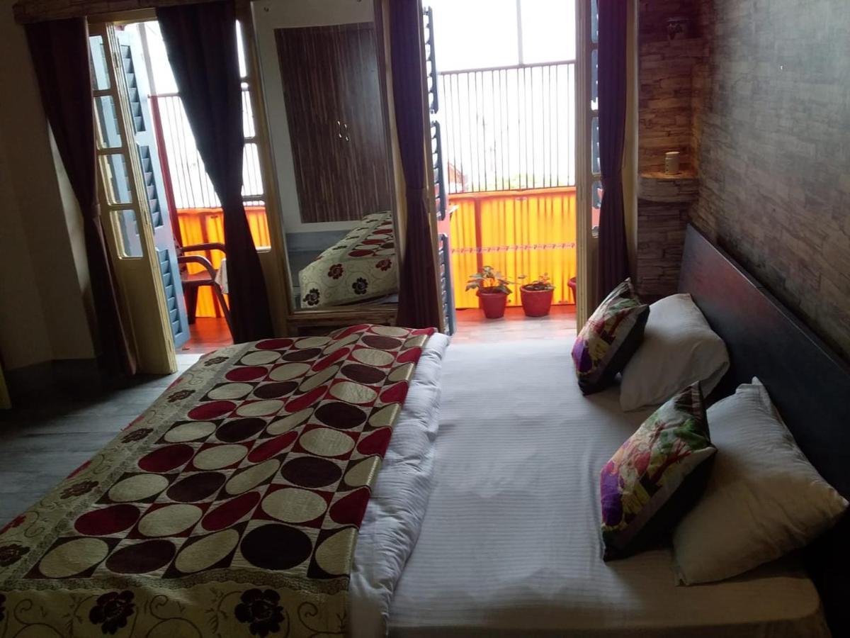 Shiva Ganges View Guest House Váránaszi Kültér fotó