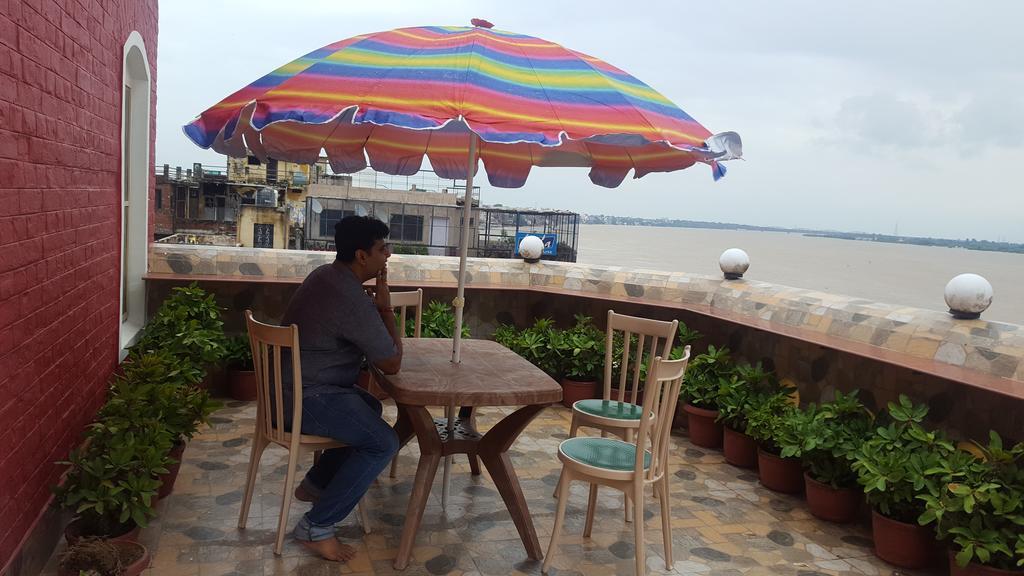 Shiva Ganges View Guest House Váránaszi Kültér fotó