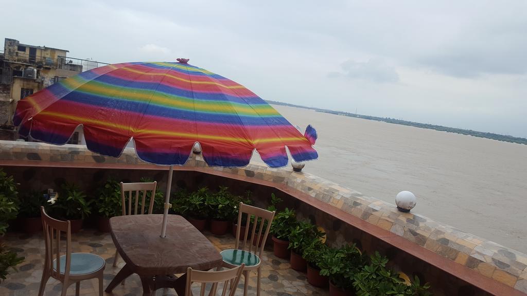 Shiva Ganges View Guest House Váránaszi Kültér fotó